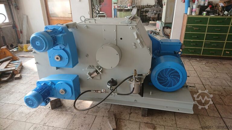 Wood chipper SG strojírny 500
