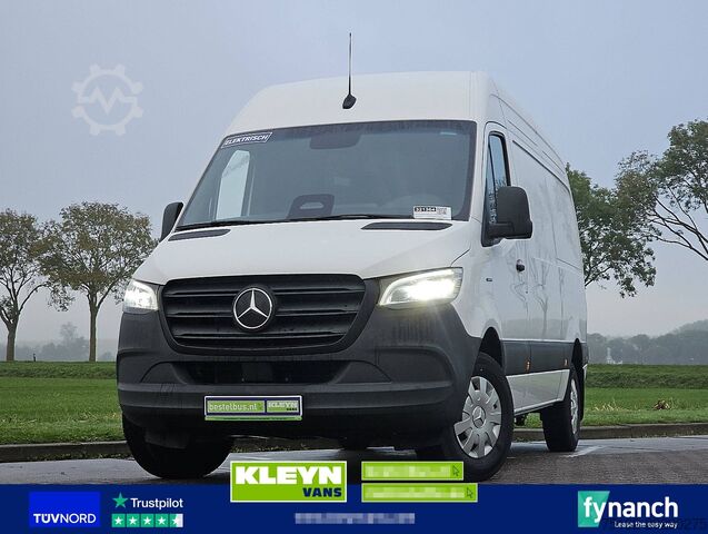 Karavan sa visokim krovom MERCEDES-BENZ ESPRINTER 320 L2H2 81kWh Nieuw