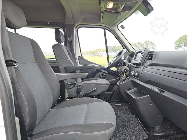 Hochdachkombi RENAULT MASTER 2.3 L2H2 Dubbel Cabine!