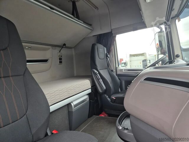 Standard traktor DAF XF 480 FT SPACE CAB