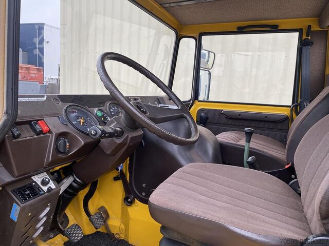 1991 Mercedes-Benz Unimog 407 Mercedes-Benz Unimog 407