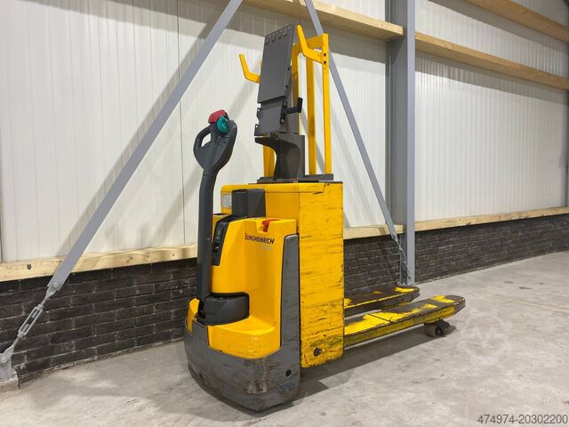 Handmatige stapelaar pompwagen Jungheinrich C20 - 2018