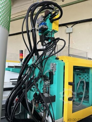 Macchina per stampaggio a iniezione Arburg 370S 700-100/100