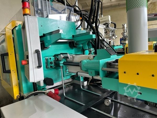 Macchina per stampaggio a iniezione Arburg 370S 700-100/100