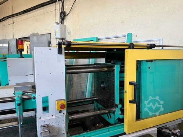 Macchina per stampaggio a iniezione Arburg 420C 800-250