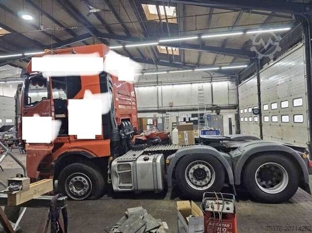 Tractora standard MAN TGX 33.540 6x2 beschädigt /damaged