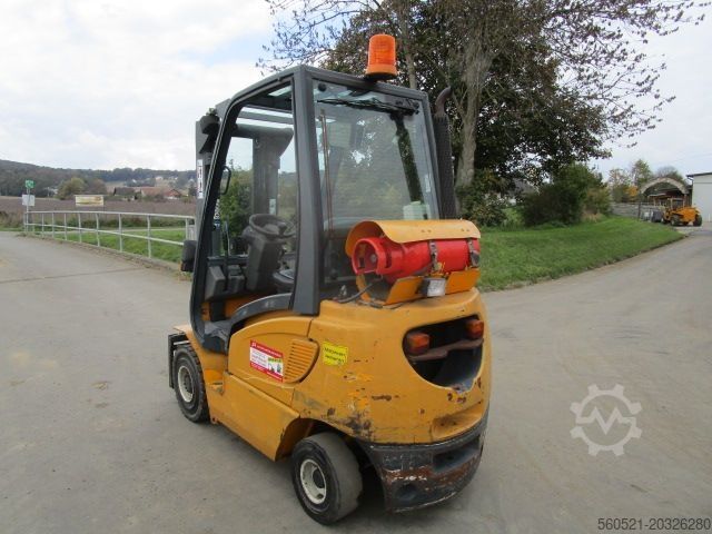 LPG viljuškari Jungheinrich TFG 316 GAS Triplexmast 4,5m + Seitenschieber