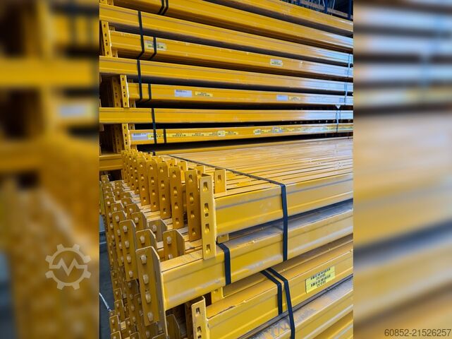 High-bay warehouse Pallet racking ca. 14 lfm Jungheinrich Esmena Höhe : 400 cm , 2100 kg Fachlast