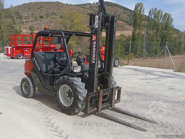 Arazi forklift Manitou MC18.2 D