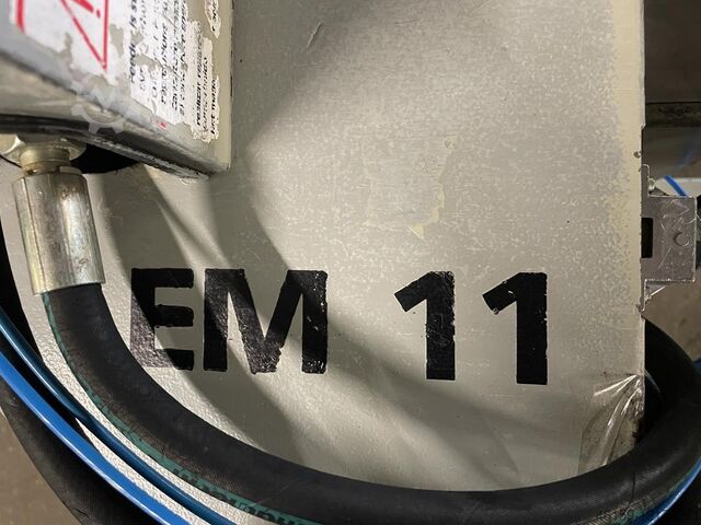 Moulder Weinig EM11 magazine hopper feeder