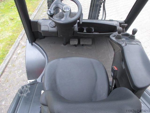 Diesel gaffeltrucks Linde H40D-01