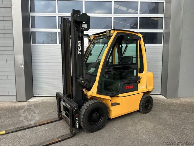 Diesel vorkheftruck UniCarriers Y1D2A25H - nur 1316 Stunden !!!!