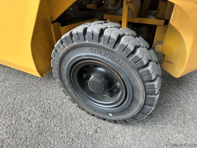 Diesel vorkheftruck UniCarriers Y1D2A25H - nur 1316 Stunden !!!!