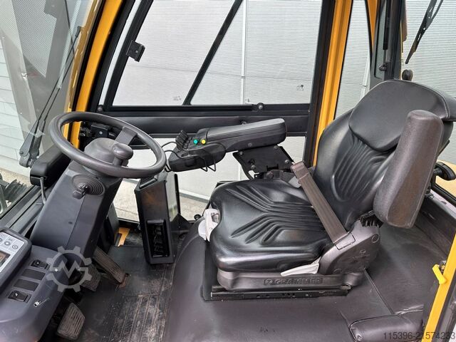 Diesel vorkheftruck UniCarriers Y1D2A25H - nur 1316 Stunden !!!!