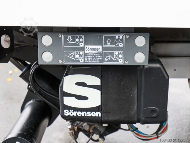 Vrachtwagen met bakwagen Mercedes-Benz Sprinter 317 CDI Koffer L3 LBW Navi DAB SHZ K