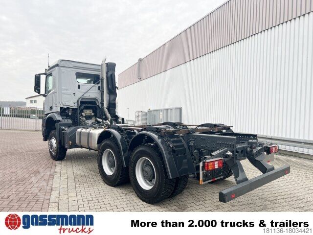 Kiepwagen Mercedes-Benz Arocs 3340/46 A 6x6, Grounder