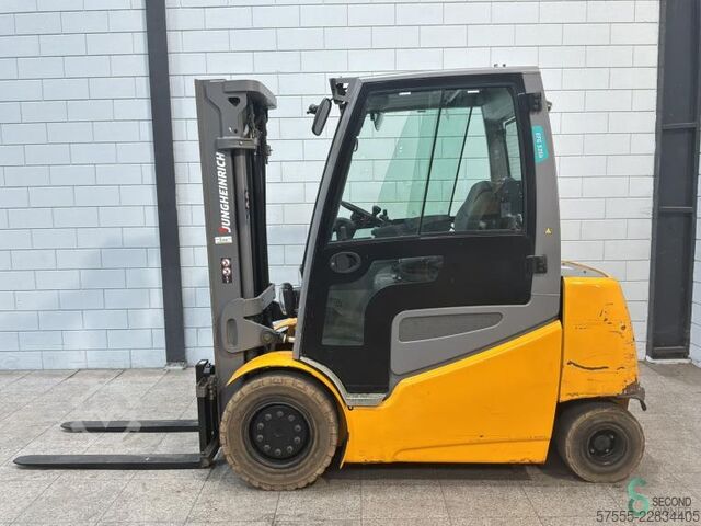 Chariot élévateur Jungheinrich EFG 535k