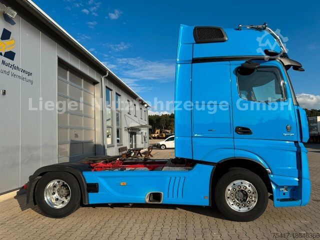 Standard SZM MERCEDES-BENZ Actros 1853*Giga Space*Retarder