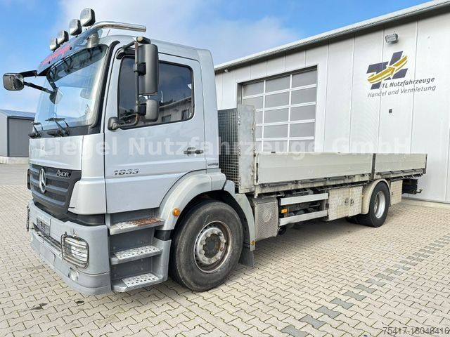 Vrachtauto met open laadbak MERCEDES-BENZ AXOR 1833L