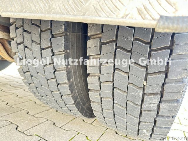 Vrachtauto met open laadbak MERCEDES-BENZ AXOR 1833L
