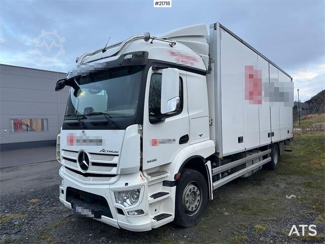 Maleta Mercedes-Benz Actros 1835 box truck w/ Full side opening, genera