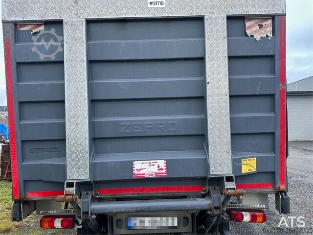 Resväska Mercedes-Benz Actros 1835 box truck w/ Full side opening, genera