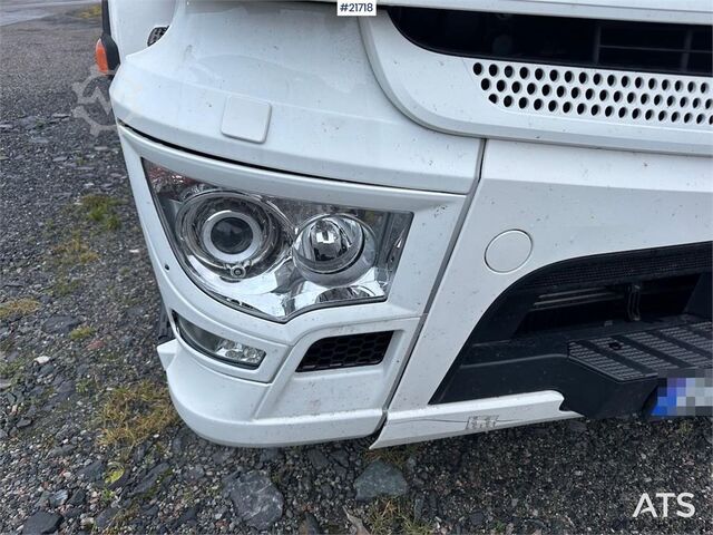 Resväska Mercedes-Benz Actros 1835 box truck w/ Full side opening, genera