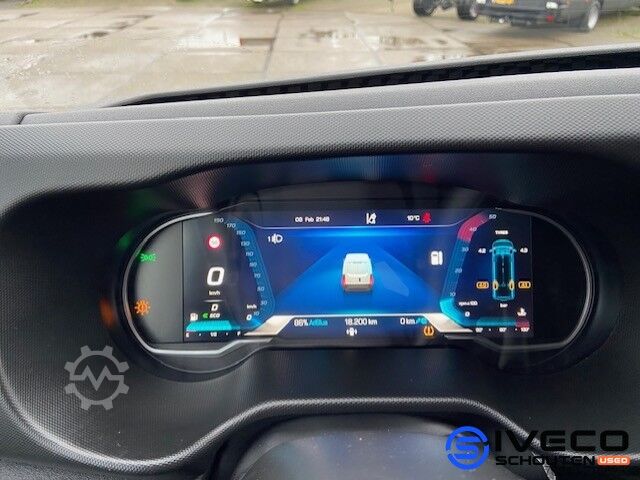 Iveco Daily 35S14V A8 Cruise Control - Automatic - L3H2 - 2.3L 140hp - Towbar Iveco Daily 35S14V A8  Cruise Control - Automaat - L3...