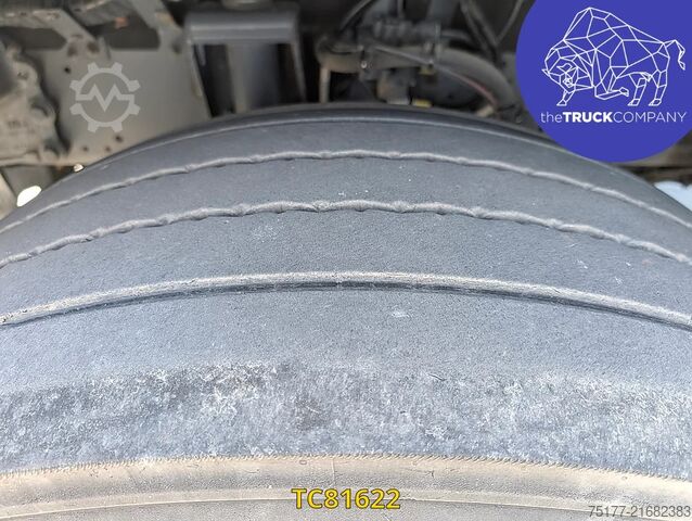 Chassis with cab DAF XF 450