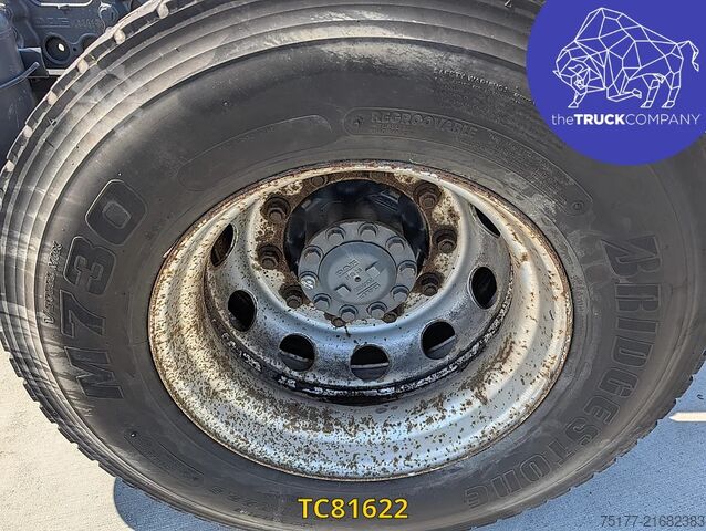 Chassis with cab DAF XF 450