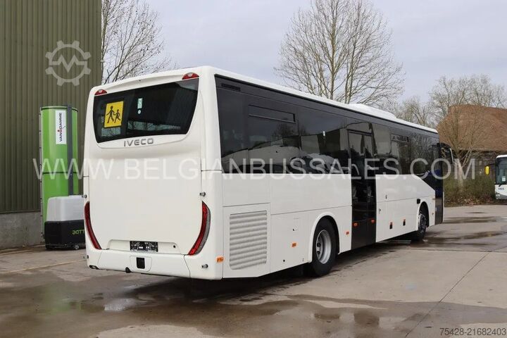 Intercitybus Iveco Crossway 12m Pop light / Double middle door / p...