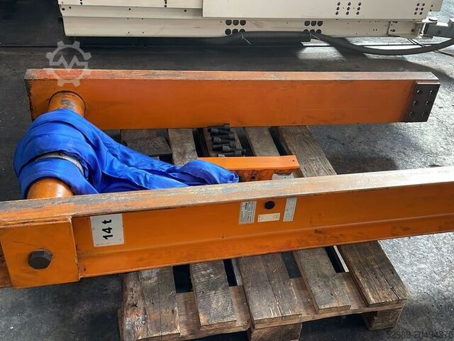 Vertical machining center DECKEL MAHO DMU 125 P hi-dyn