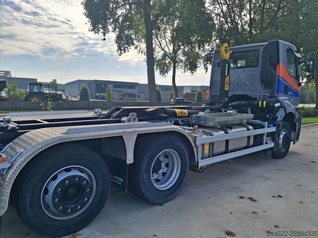 Camion benne à bras amovible Ford F-Line 6x2 containerhaak