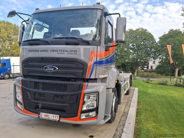 Camion benne à bras amovible Ford F-Line 6x2 containerhaak