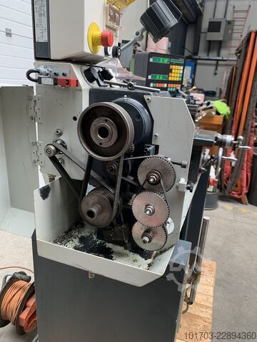 Παράλληλος τόρνος Wabeco D6000E
