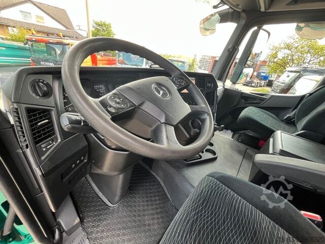Γερανός τοποθετημένος σε φορτηγό MERCEDES-BENZ Arocs 2648 6x2 3-Achs Kipper Heckkran Funk