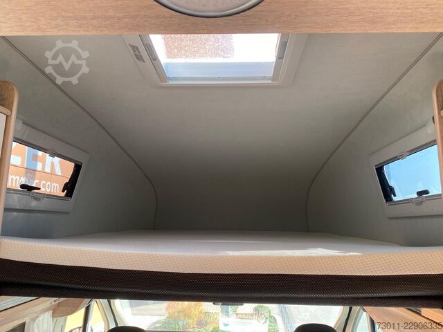 Camper van PÖSSL Vario 545 Premium Markise 5-Sitzer