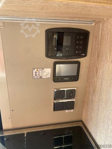 Camper van PÖSSL Vario 545 Premium Markise 5-Sitzer