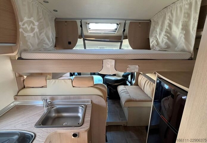 Poluintegrisani kamper BÜRSTNER Ixeo T 734 - Hub/Queensbett - Klima -
