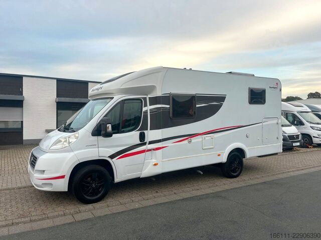 Poluintegrisani kamper SUNLIGHT T 66 - Einzelbetten - Solar - Klima - Tempomat -