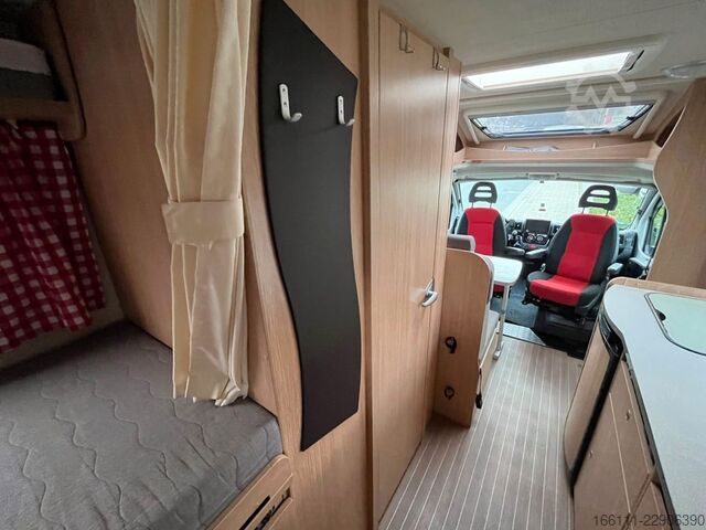 Poluintegrisani kamper SUNLIGHT T 66 - Einzelbetten - Solar - Klima - Tempomat -