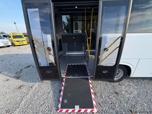 Városi autóbusz MERCEDES-BENZ Sprinter 26+15 City Retarder Klima Rollstuhl