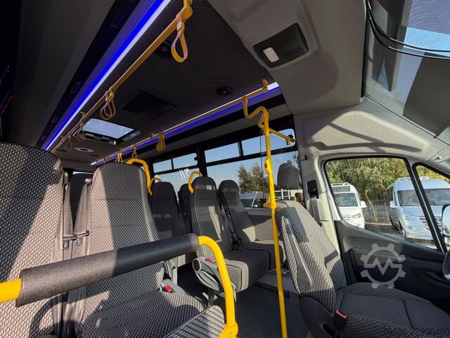 Városi autóbusz MERCEDES-BENZ Sprinter 26+15 City Retarder Klima Rollstuhl