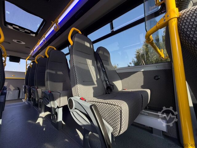 Városi autóbusz MERCEDES-BENZ Sprinter 26+15 City Retarder Klima Rollstuhl
