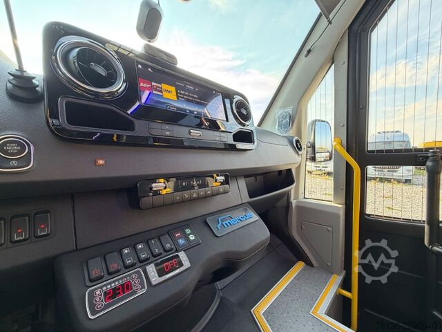 Városi autóbusz MERCEDES-BENZ Sprinter 26+15 City Retarder Klima Rollstuhl