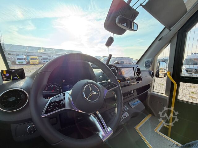 Városi autóbusz MERCEDES-BENZ Sprinter 26+15 City Retarder Klima Rollstuhl