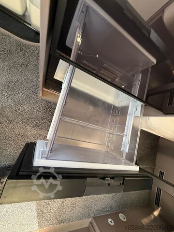 Yarı entegre karavan BÜRSTNER BÜRSTNER 644G FREISTAAT SCHW. LYSEO TD HL*Autom.