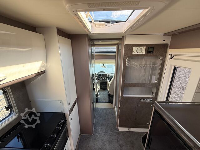 Yarı entegre karavan BÜRSTNER BÜRSTNER 644G FREISTAAT SCHW. LYSEO TD HL*Autom.