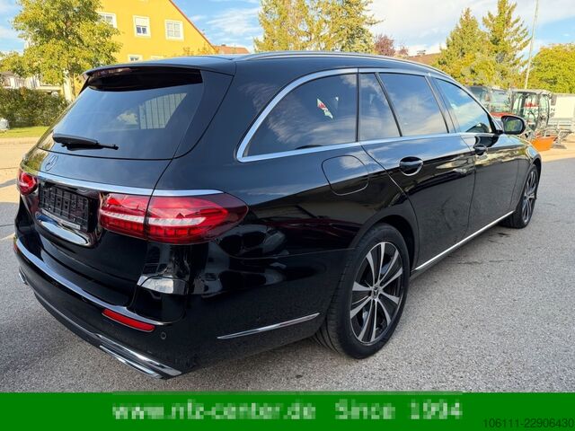 Minibuss MERCEDES-BENZ E 300 de T EXCLUSIVE Interieur 360° DISTRONIC