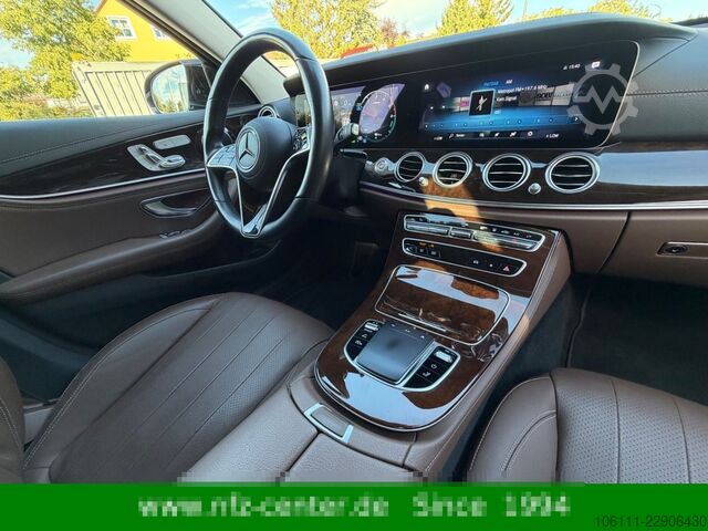Minibus MERCEDES-BENZ E 300 de T EXCLUSIVE Interieur 360° DISTRONIC